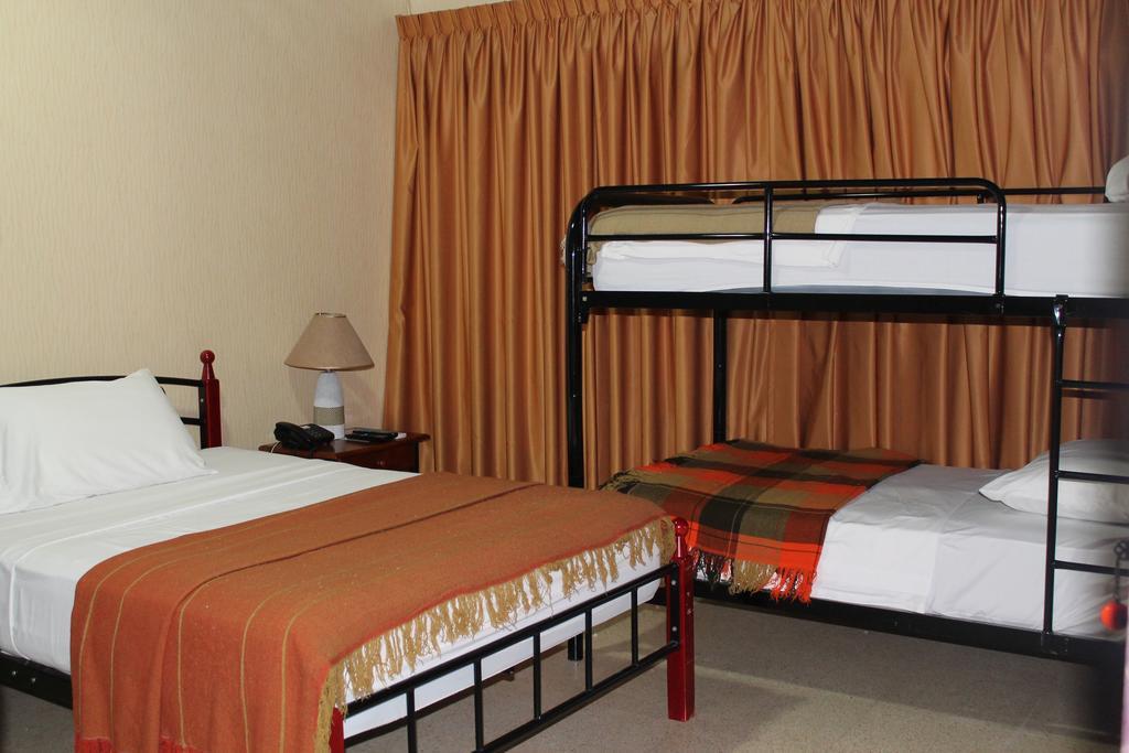 Hostal Cocos Inn Panama  Extérieur photo