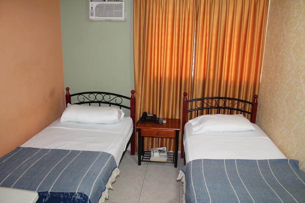 Hostal Cocos Inn Panama  Extérieur photo