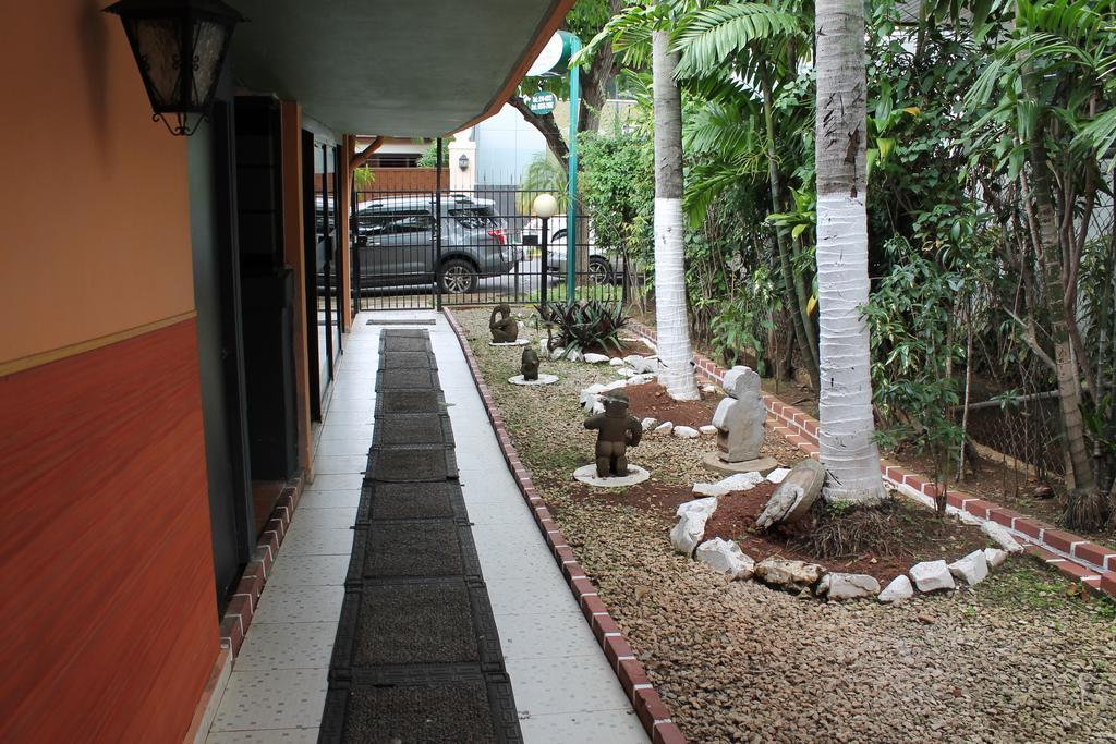 Hostal Cocos Inn Panama  Extérieur photo