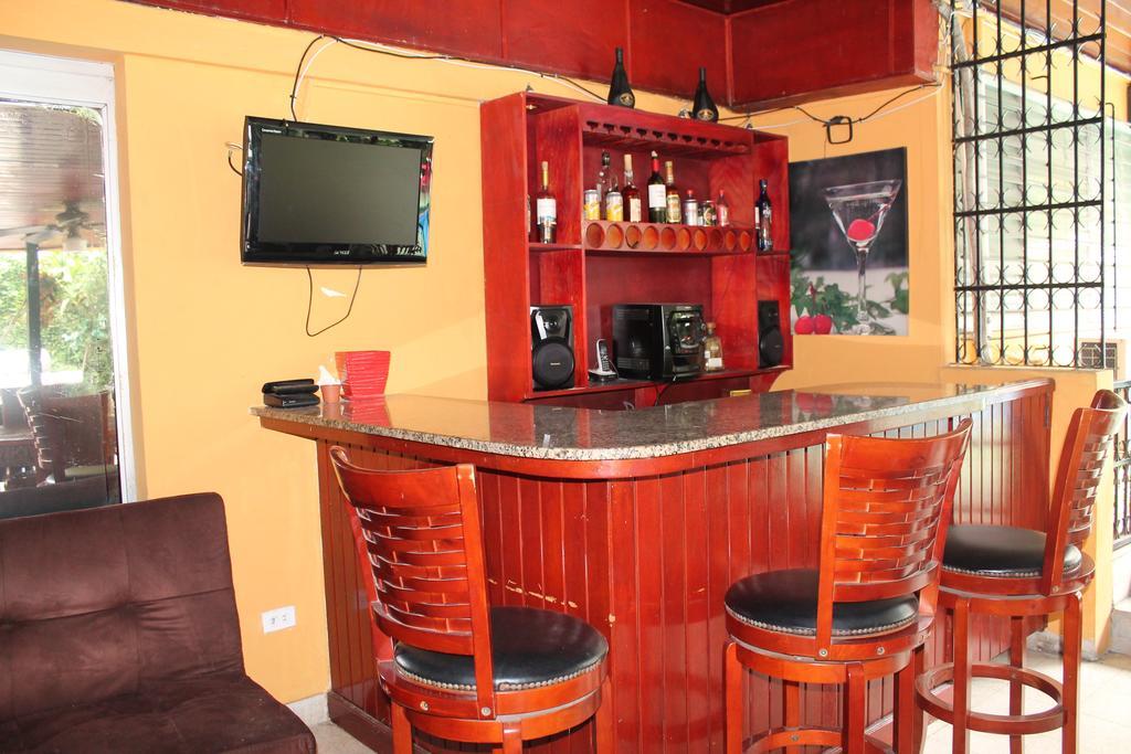 Hostal Cocos Inn Panama  Extérieur photo