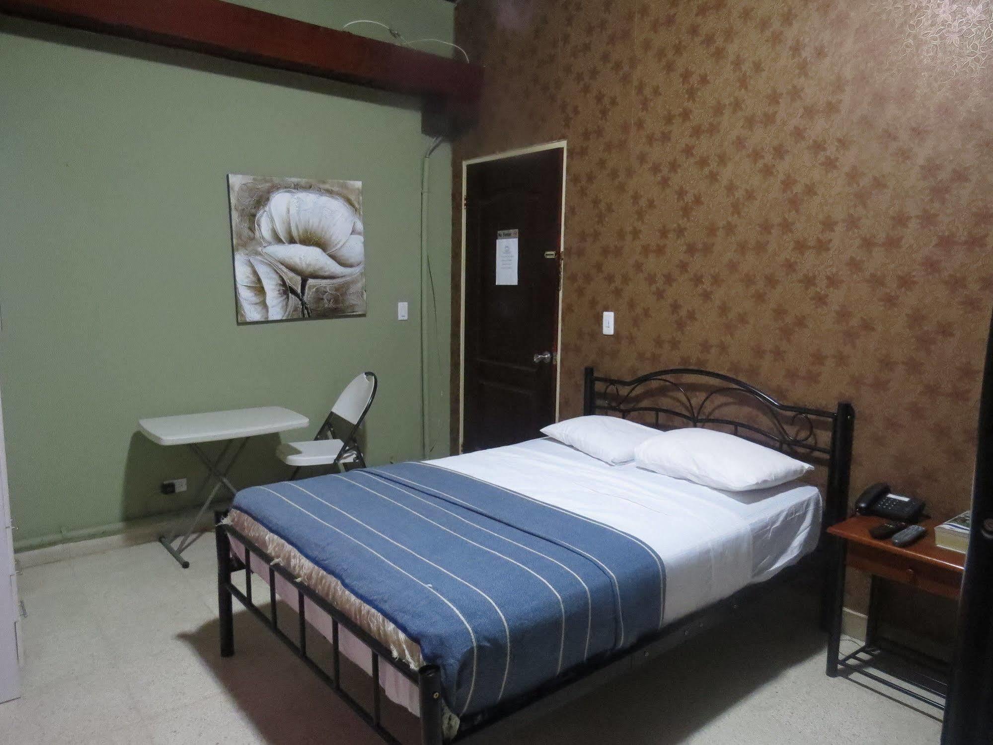 Hostal Cocos Inn Panama  Extérieur photo