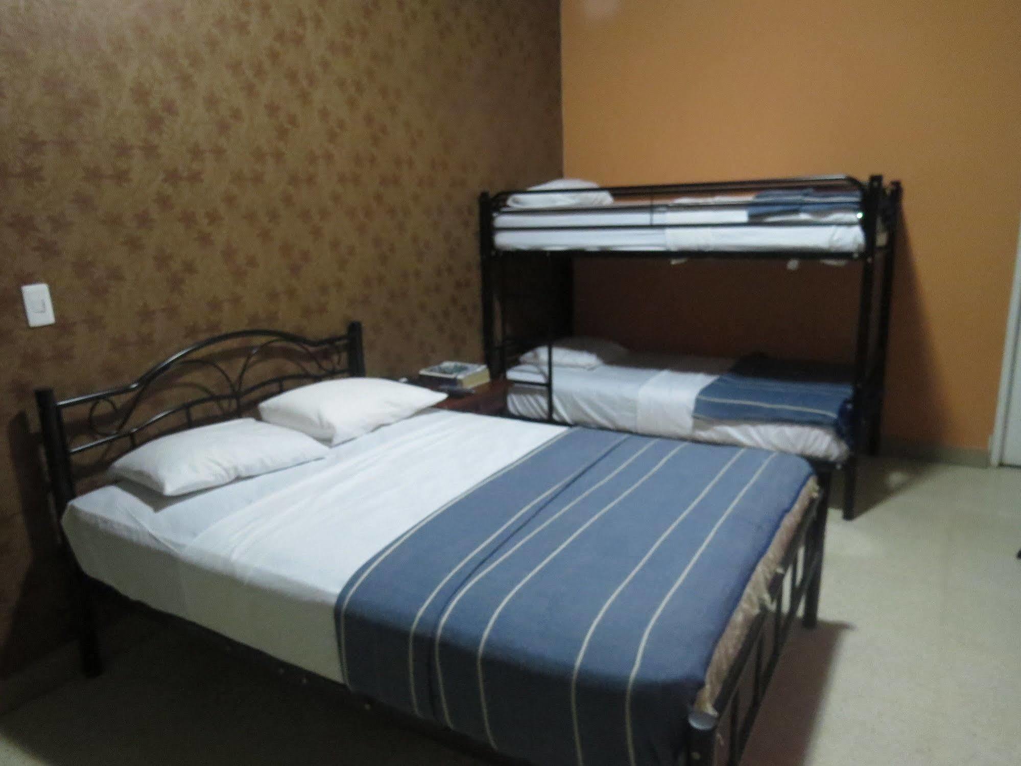 Hostal Cocos Inn Panama  Extérieur photo