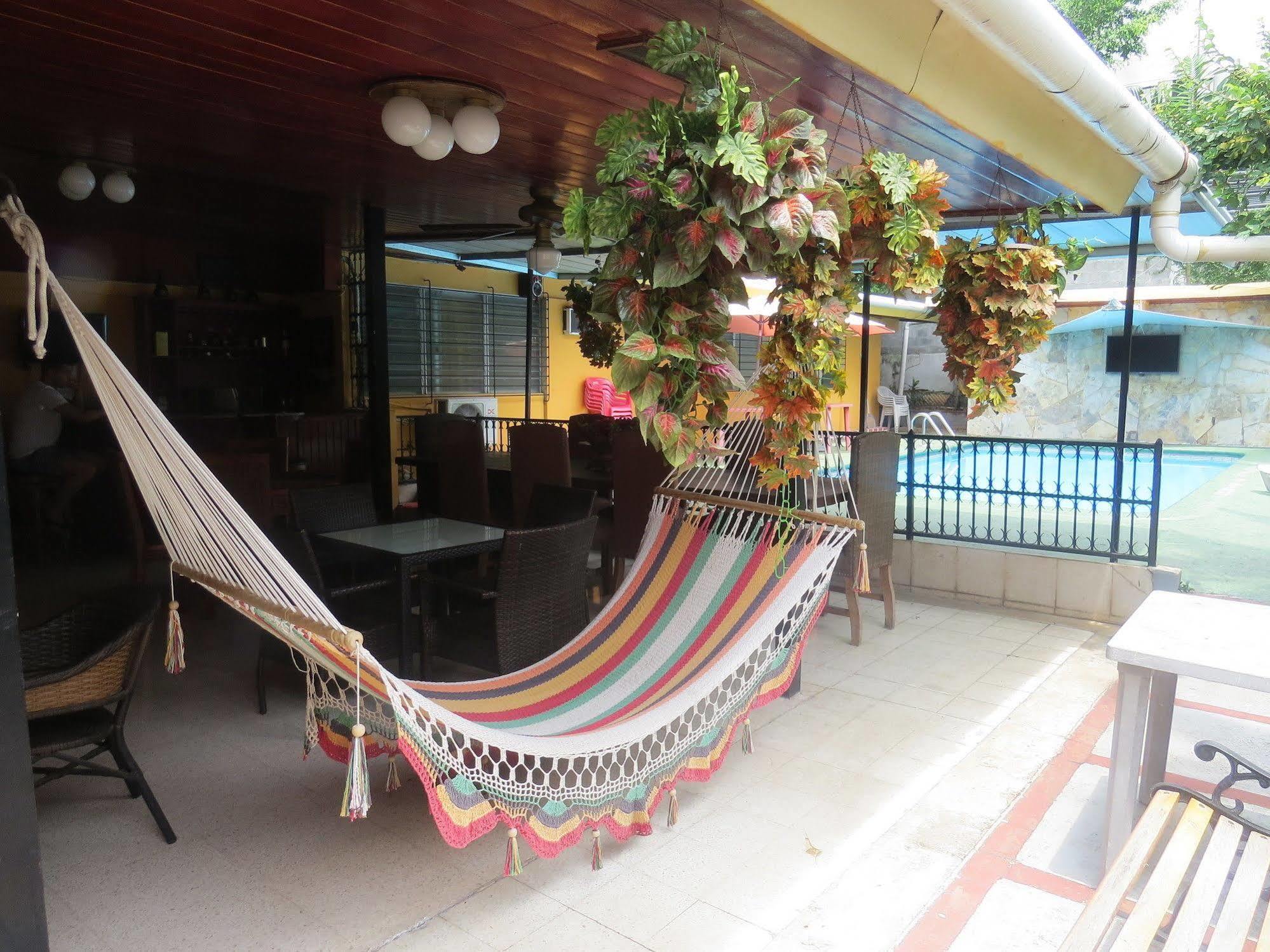 Hostal Cocos Inn Panama  Extérieur photo
